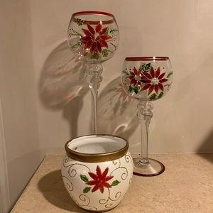 Poinsettia Christmas decor;